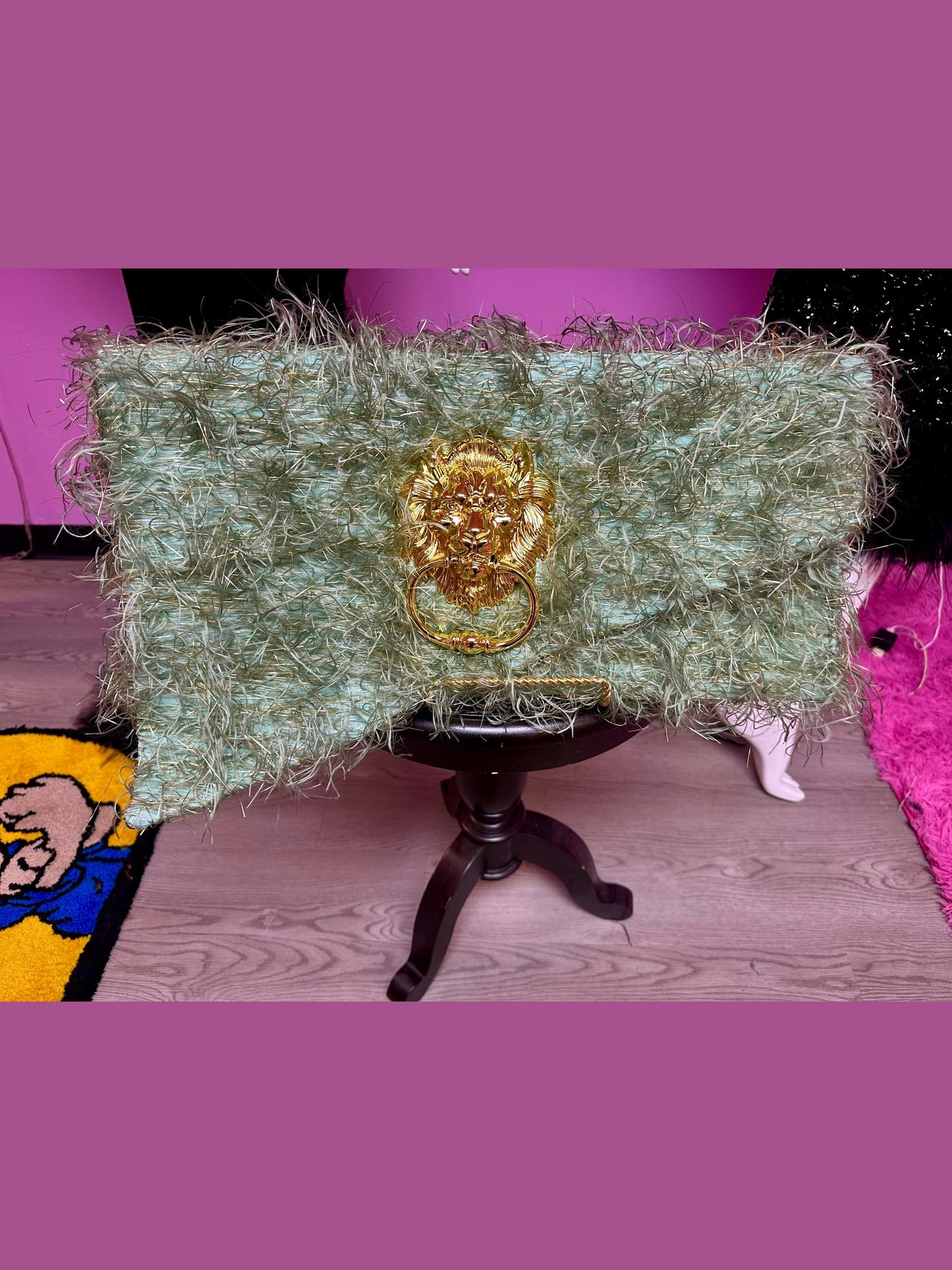 “MANE” CHARACTER ENERGY Clutch-  AS SEEN ON NBC & DEDE IN THE MORNING