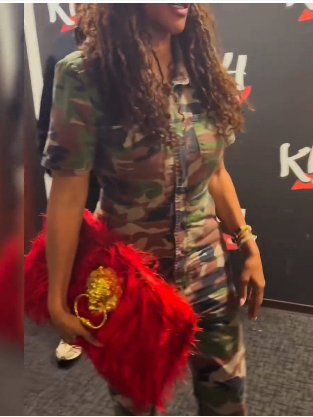 “MANE” CHARACTER ENERGY Clutch-  AS SEEN ON NBC & DEDE IN THE MORNING