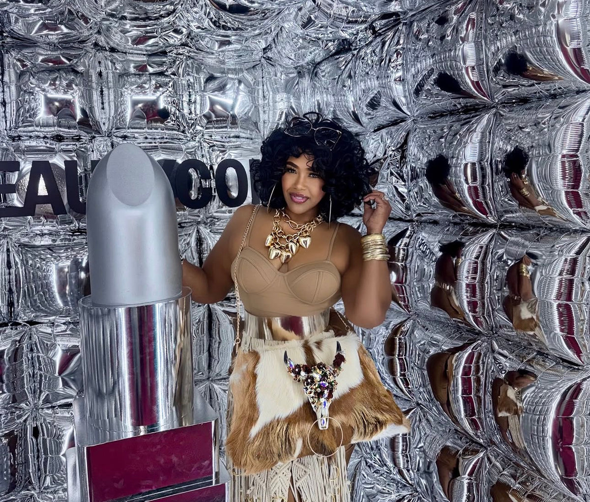 Longhorn Socialite