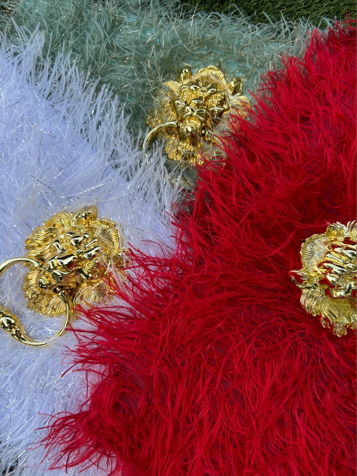 “MANE” CHARACTER ENERGY Clutch-  AS SEEN ON NBC & DEDE IN THE MORNING